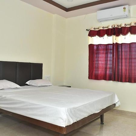 Hotel Kalika Residency - Akkalkot Akalkot Bagian luar foto